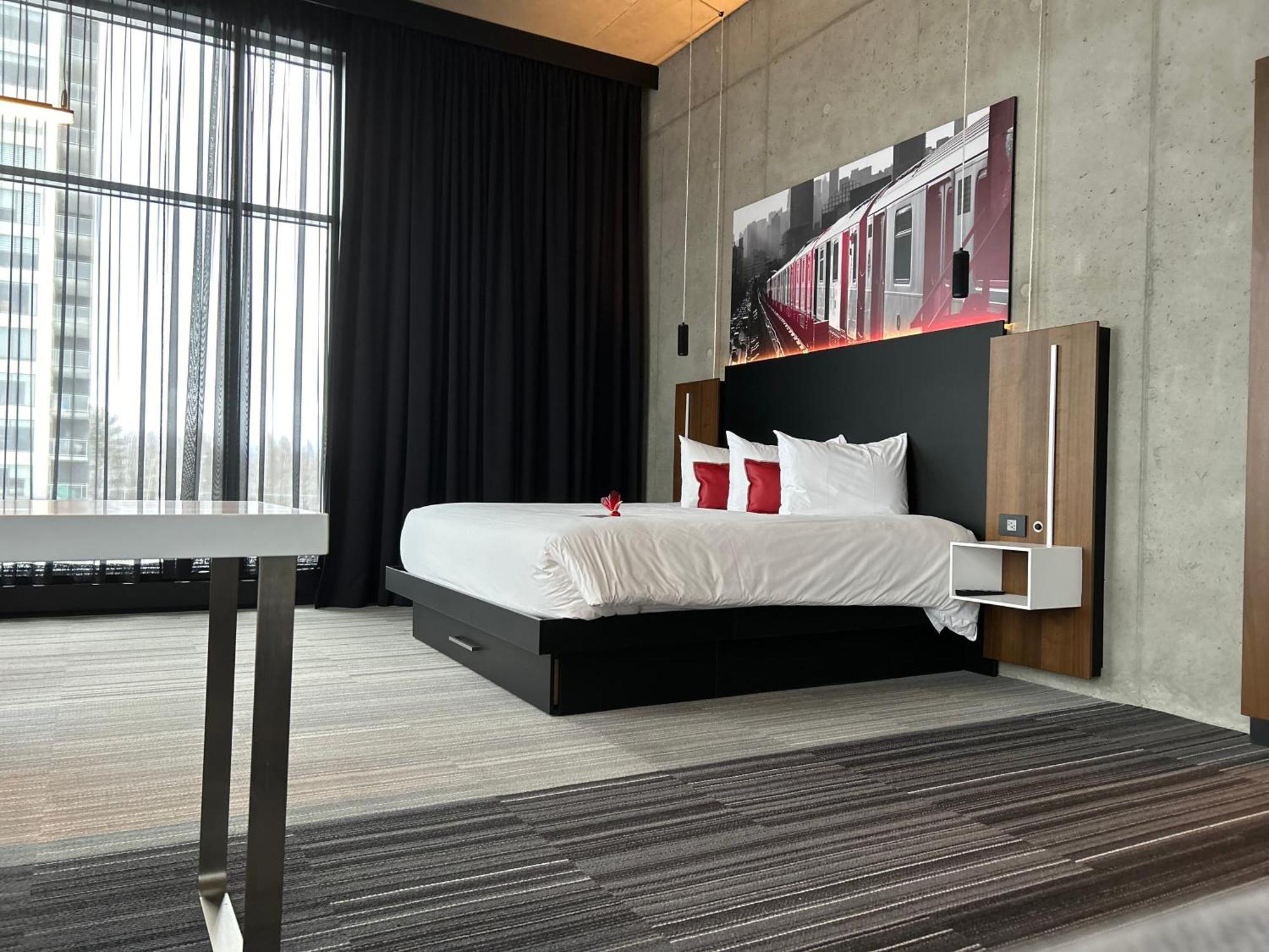 Grand Hotel Times Blainville-Mirabel Екстер'єр фото