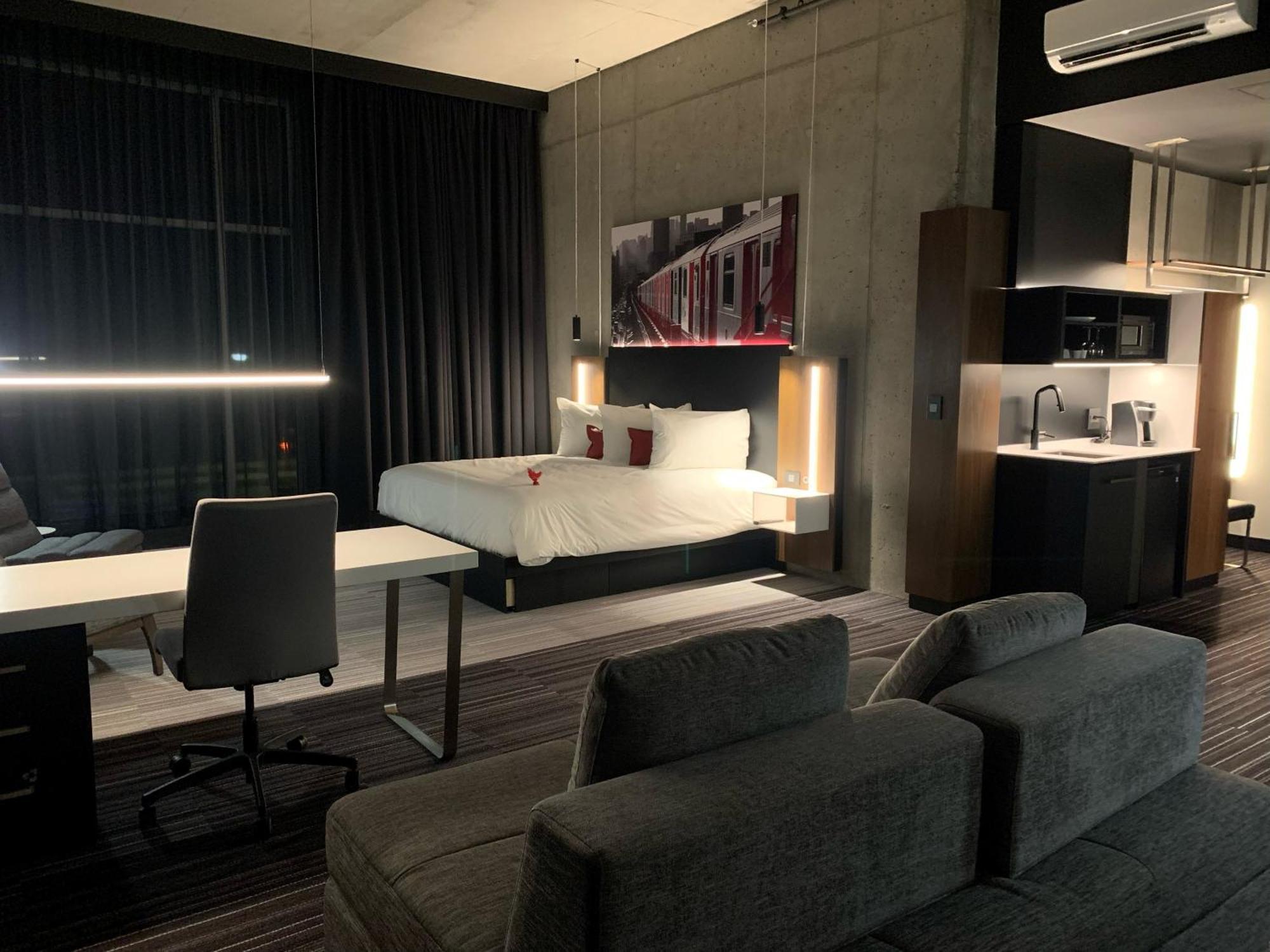 Grand Hotel Times Blainville-Mirabel Екстер'єр фото