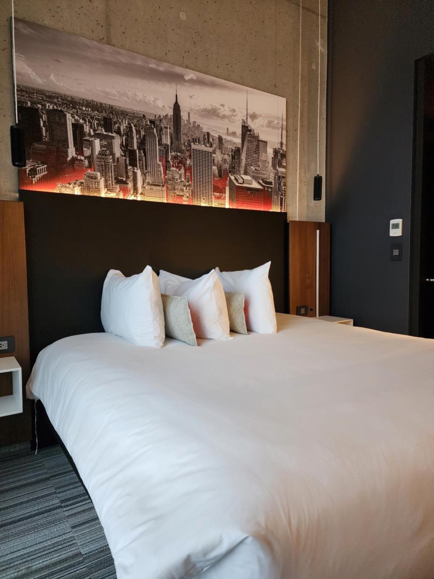 Grand Hotel Times Blainville-Mirabel Екстер'єр фото